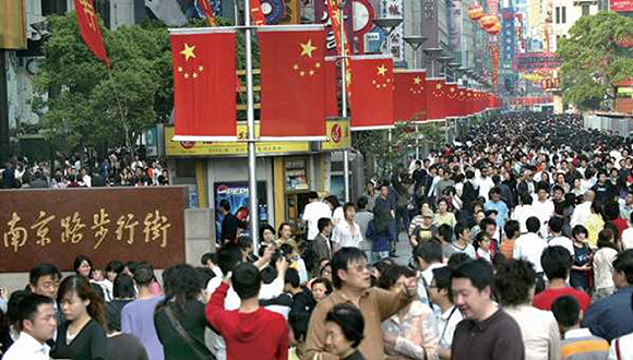 上海外来常住人口首现负增长 去年减少14.77万至981.65万人