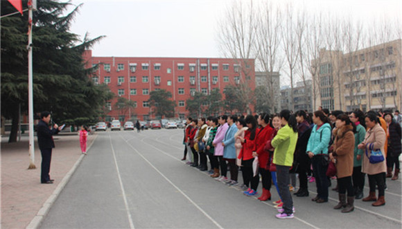 地方新闻精选丨郑州学校规定教师怀孕必须排号