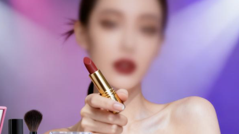 画梅退网、朱瓜瓜惹争议，美妆主播又到“至暗时刻”？