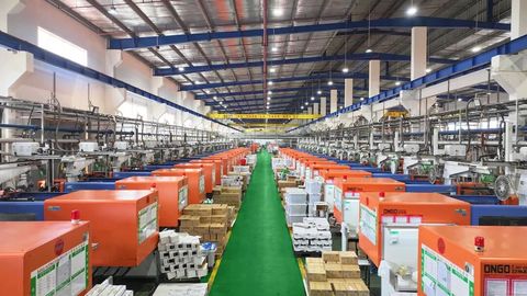 70后卖房造吸管，“啃下”肯德基、海底捞，如今撑得起一个IPO吗？