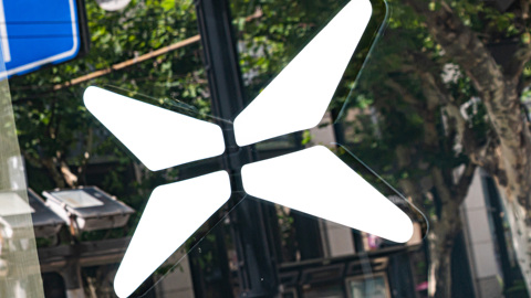 480亿新势力首富，终于要“熬出头”了