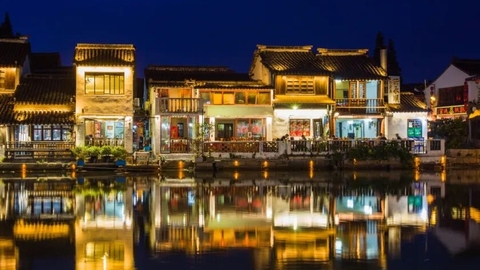 这届“野生文旅”，野的是体验，卷的是安全